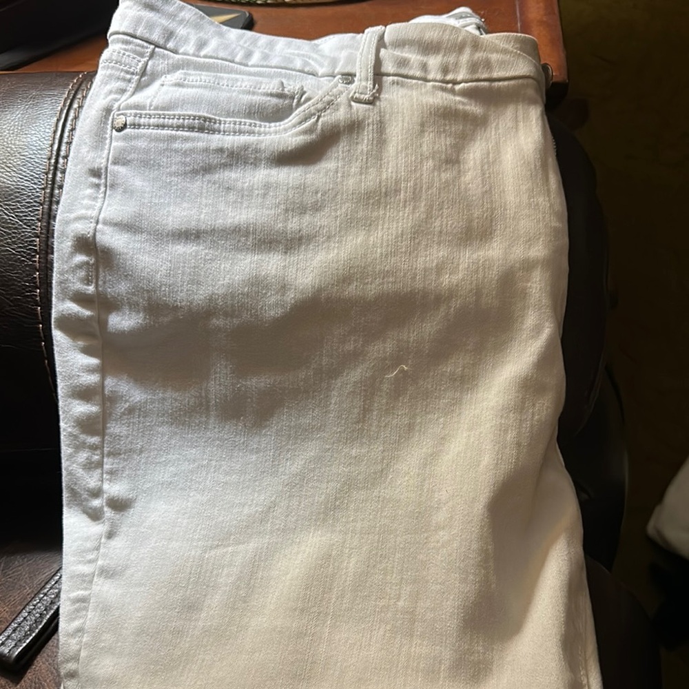 Stylish white Jeans